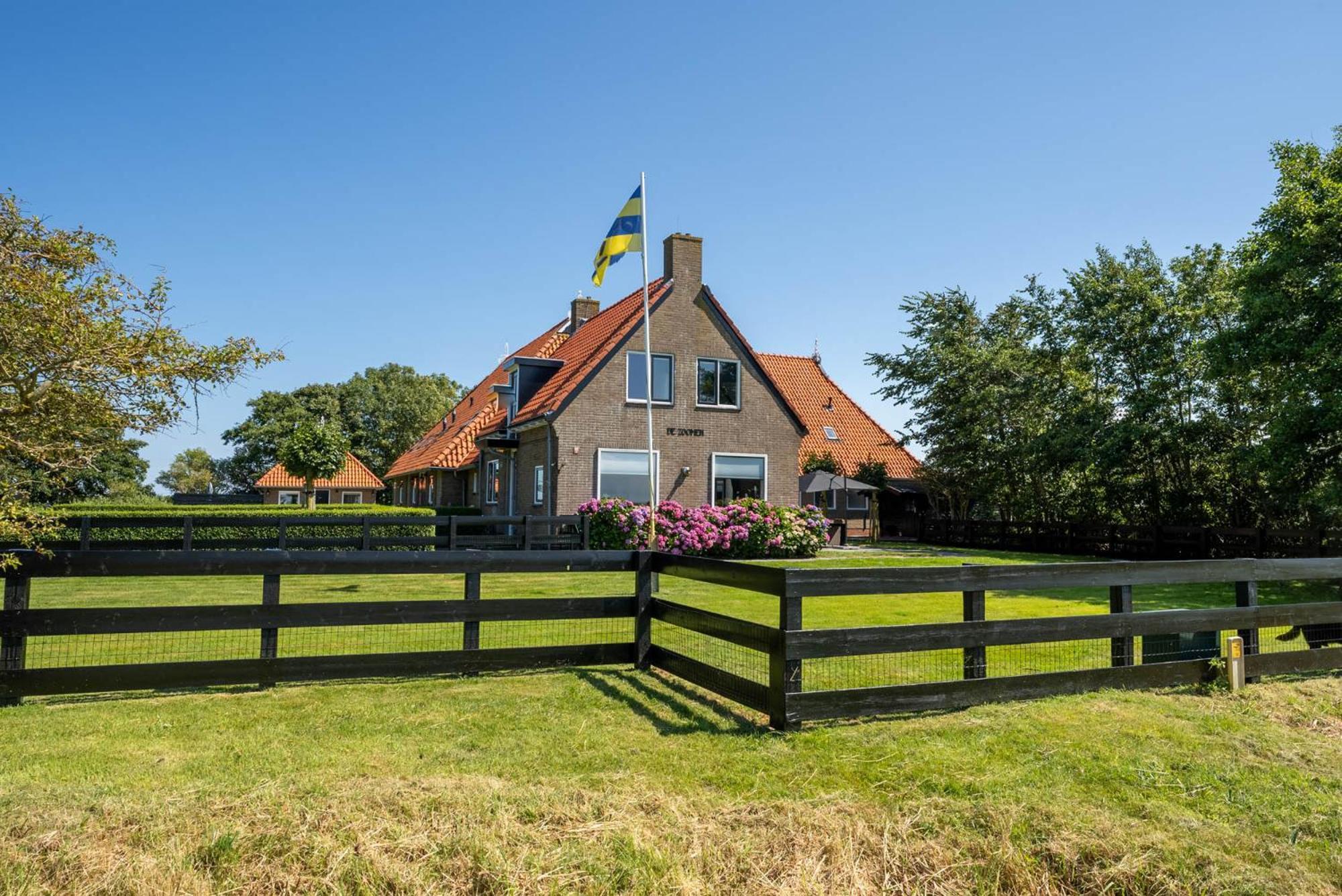 Ballumerhoeve Petit Lodge Exterior photo